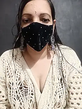 Lovely-Manisha143 online show from June 22, 5:37 am