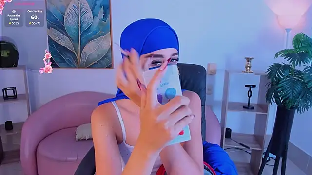 Alina Malak online show from July 14, 4:44 pm