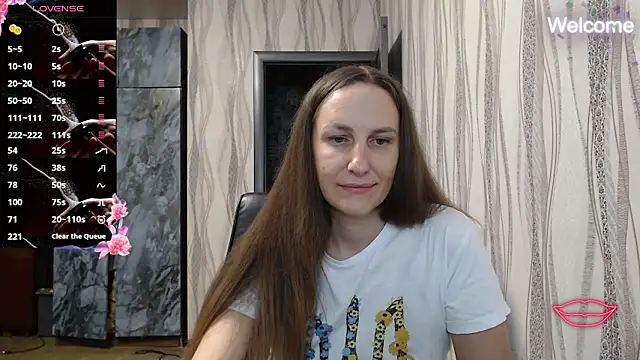 Snapshot of Yevgeshka-Milashka chatting on October 20, 6:11 pm Yevgeshka-Milashka online show from October 20, 6:11 pm