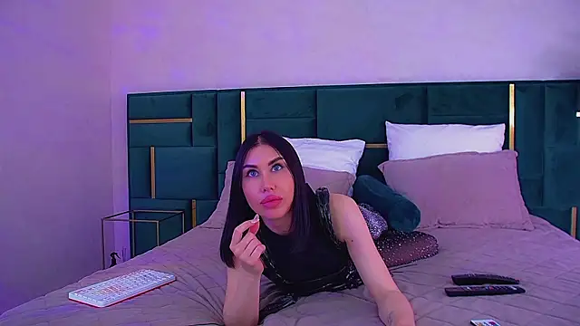 KaylaMous online show from July 22, 9:21 am