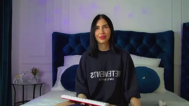 KaylaMous online show from July 12, 9:37 pm