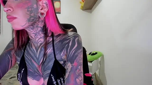 Nickidoll66  online show from July 5, 3:24 am