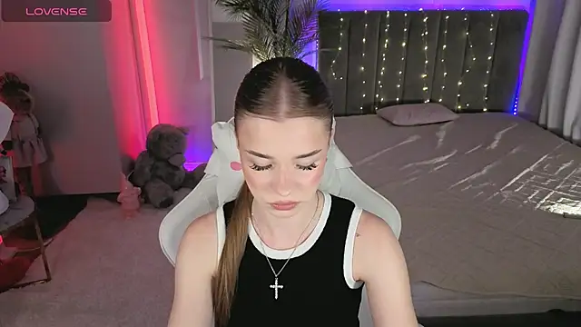 Milla Way online show from June 18, 3:06 pm