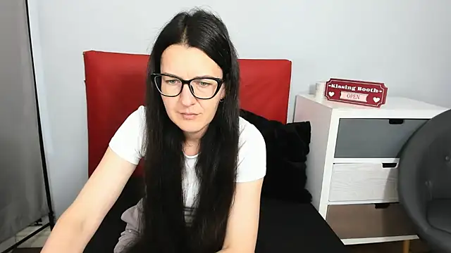 NadiaXlove online show from June 15, 2:39 pm