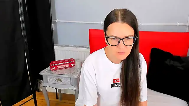 NadiaXlove online show from July 16, 3:05 pm