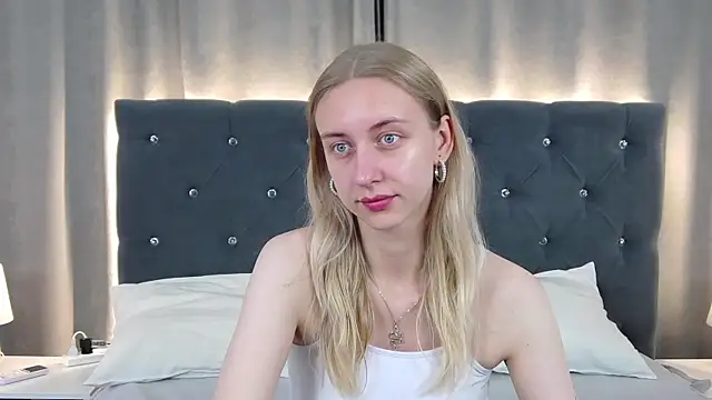LirienVexx online show from July 11, 4:34 am