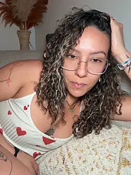 leana bgeee online show from June 3, 11:21 pm