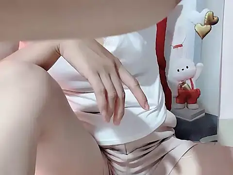 -Lylyn- online show from June 24, 5:17 am