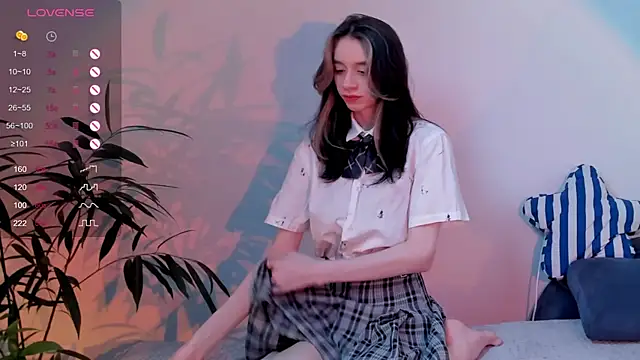 Dreamymuse online show from June 3, 6:24 pm