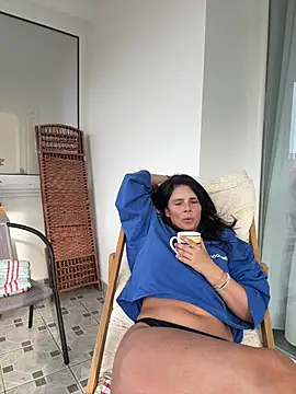 JadeLucy online show from July 26, 5:37 am