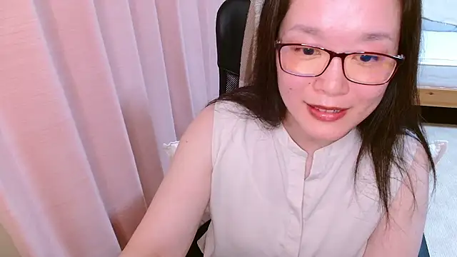 LENA-xo online show from June 4, 2:54 pm