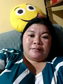 sweetchubbypinayx online show from June 11, 9:50 am