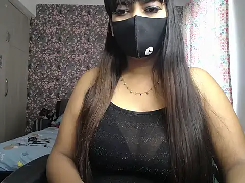 Goddess Ruhii online show from June 15, 2:45 am