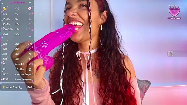 Aylin valerie online show from July 14, 2:05 am