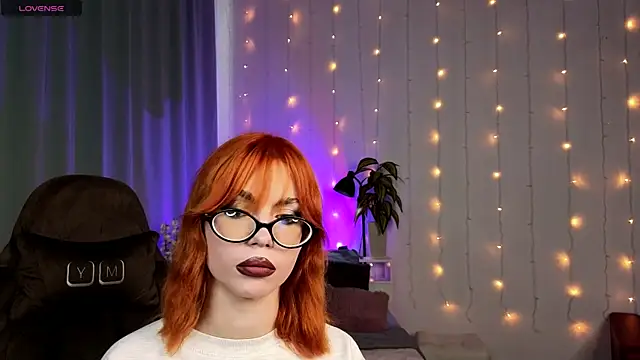 Velvet  Kiss online show from July 21, 1:34 pm
