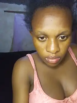 Modelaura online show from June 7, 7:53 pm