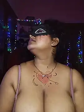 Tiger Tigress online show from July 18, 7:27 pm