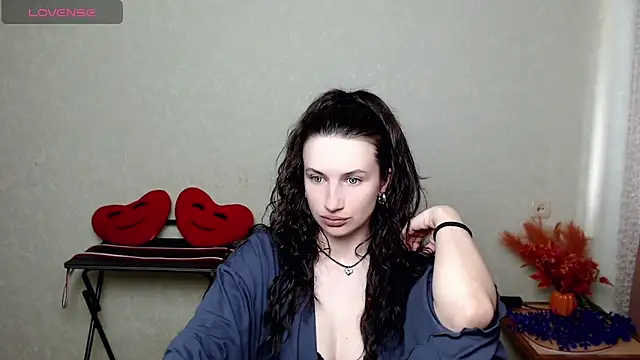 LilithRivi online show from June 10, 2:27 pm