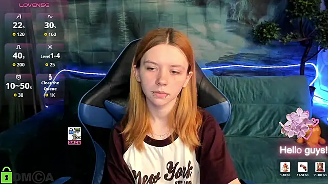 CarolInWonderland online show from June 12, 6:54 am
