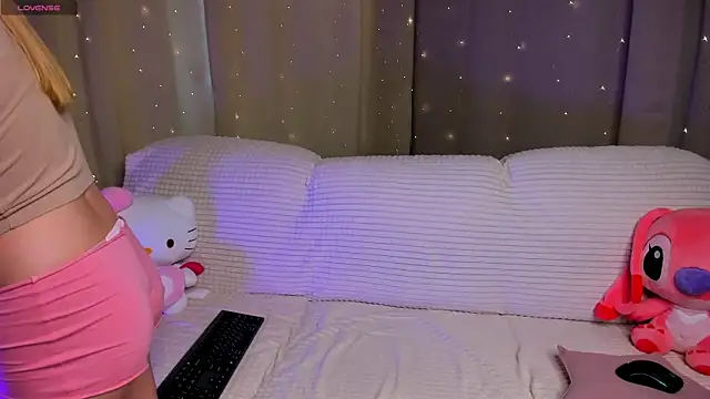 UnaBunny online show from July 28, 2:13 pm