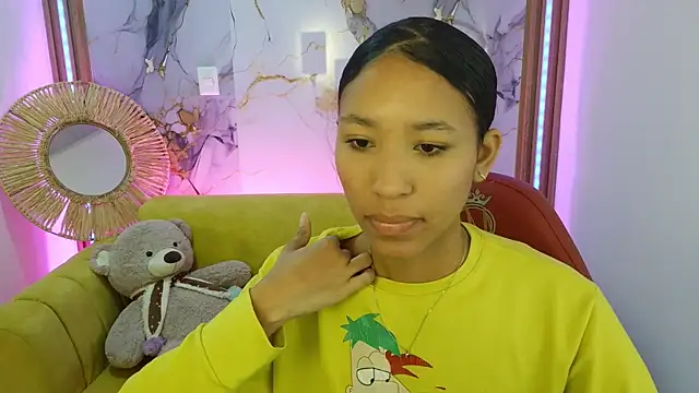 Kiimmy m  online show from June 11, 12:24 pm