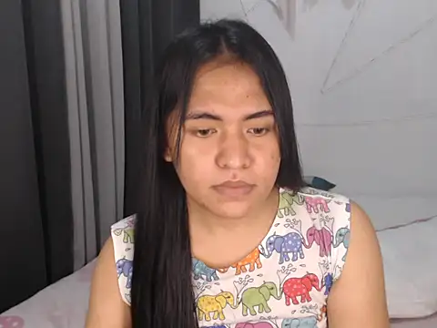 Ellish Bella online show from June 6, 12:11 pm