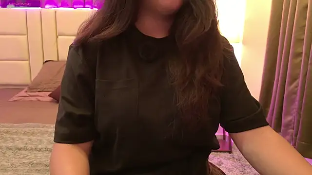 Ishita 01 online show from June 18, 7:30 pm