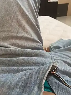 bunnie hot online show from August 1, 9:44 am