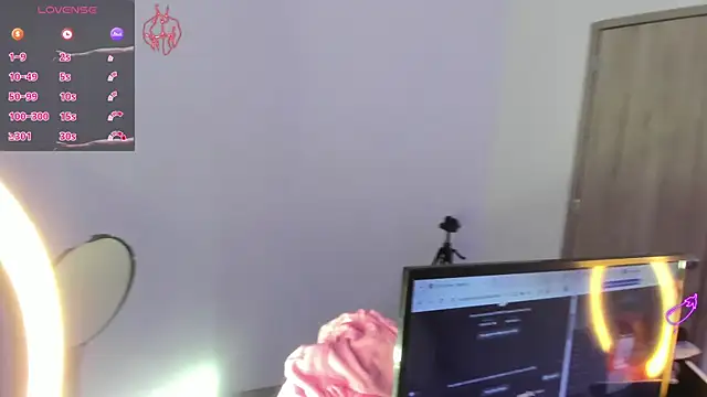 MilanMoon  online show from July 29, 12:38 pm