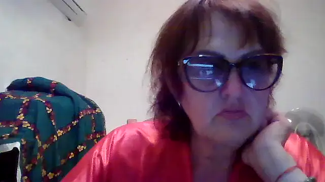 ErikaXShine online show from June 26, 8:10 pm