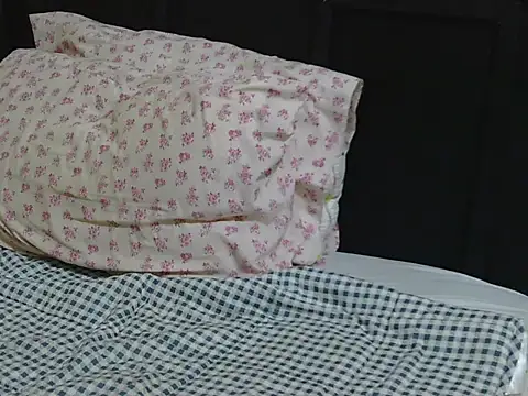 kinkydolll online show from July 28, 2:13 pm