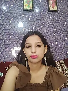 Queen Rosyy online show from July 28, 5:05 am