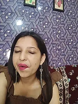 Queen Rosyy online show from July 28, 2:24 pm