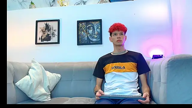 Hot skinny guys online show from June 20, 7:50 pm