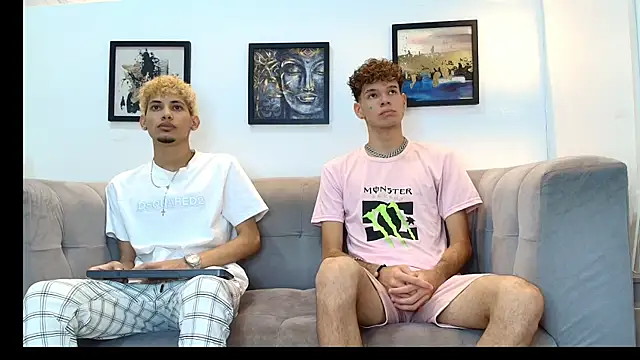 Hot skinny guys online show from June 12, 7:33 pm