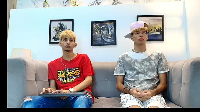 Hot skinny guys online show from June 15, 7:25 pm