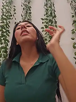 Carla Alvez online show from July 4, 5:20 pm