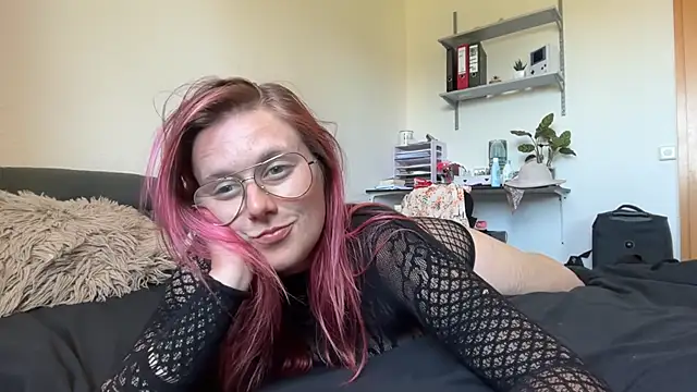 LeaLoveXXX online show from June 25, 11:45 am
