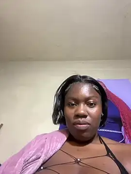 BigBootyBrie01 online show from July 10, 5:02 pm