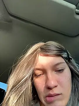 girl-Emily online show from July 17, 4:28 am