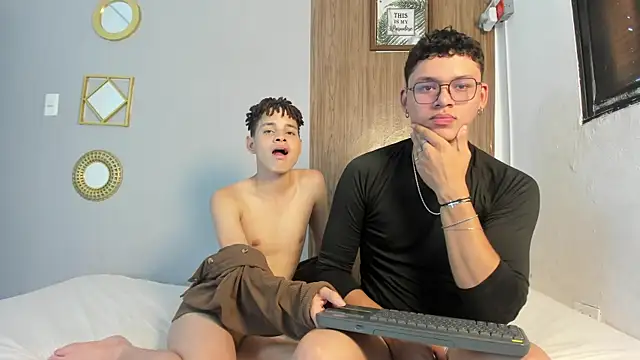 boy hotparty online show from July 28, 7:26 pm