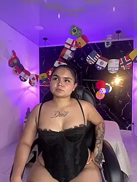 TifanyRoseX online show from July 15, 7:51 pm