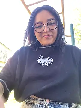 Aly 96 online show from June 11, 3:20 pm