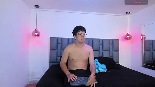 DominicaAndLorenzo online show from July 10, 9:59 pm
