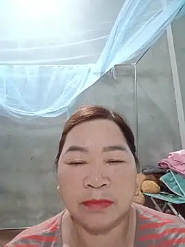 QQ sexy online show from June 11, 5:15 am