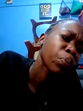 sweettracy13 online show from June 22, 5:59 am