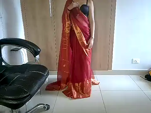 Sexynaina3 online show from June 29, 11:54 am