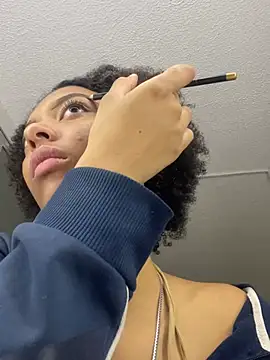 Kiara Kamau XXX online show from July 17, 12:20 pm