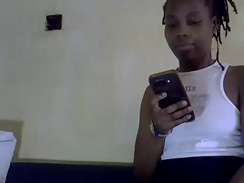 Queen creamy online show from June 26, 11:22 am