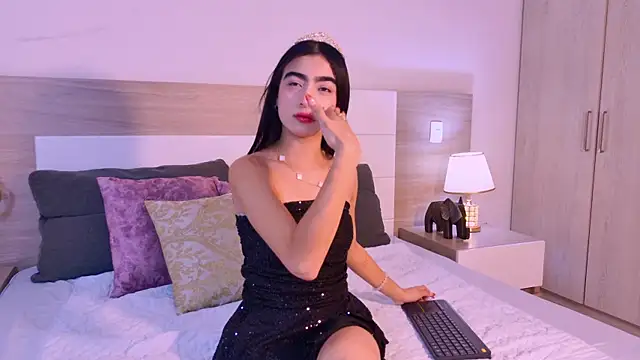 MaluCortes online show from July 30, 2:07 pm
